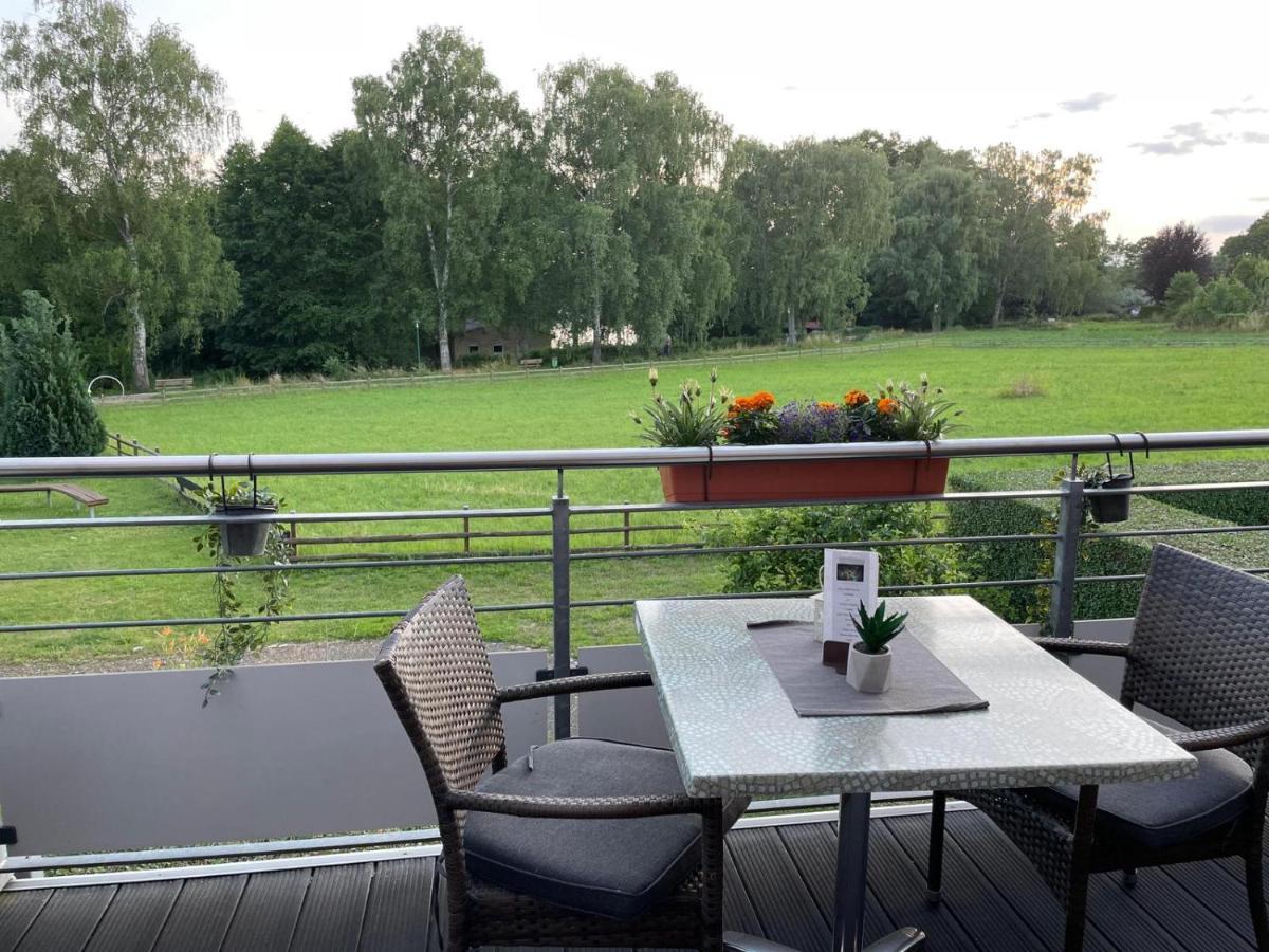 Hotel Und Restaurant Zum Bunten Hirsch 米罗 外观 照片